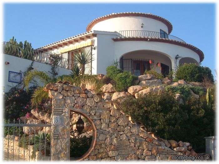 Monte Pego Spanish Villas, resales - The most beautiful residential community in the Costa Blanca North of Spain - Spanish Property, Villas in Spain, spanish villa, re-sales, retirement