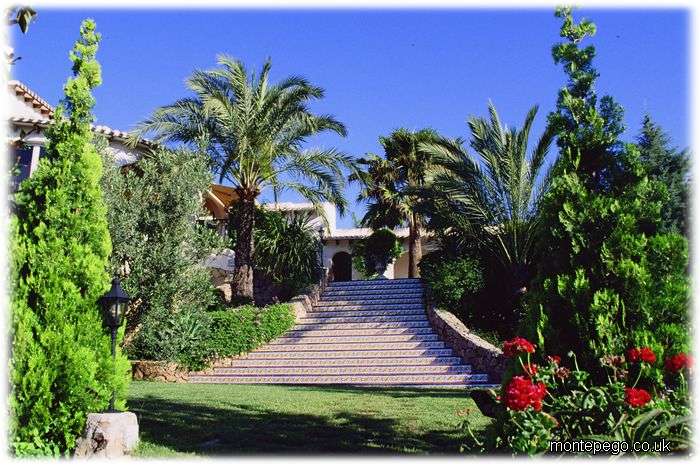 Monte Pego Spanish Villas, resales - The most beautiful residential community in the Costa Blanca North of Spain - Spanish Property, Villas in Spain, spanish villa, re-sales, retirement