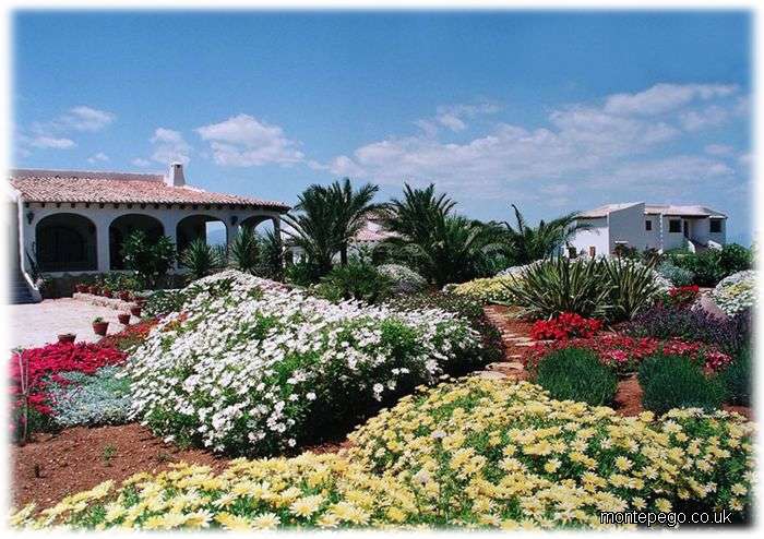 Monte Pego Spanish Villas, resales - The most beautiful residential community in the Costa Blanca North of Spain - Spanish Property, Villas in Spain, spanish villa, re-sales, retirement