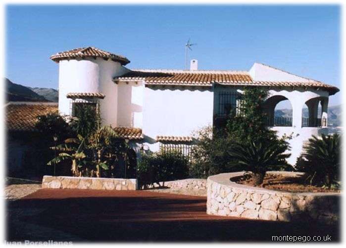 Monte Pego Spanish Villas, resales - The most beautiful residential community in the Costa Blanca North of Spain - Spanish Property, Villas in Spain, spanish villa, re-sales, retirement